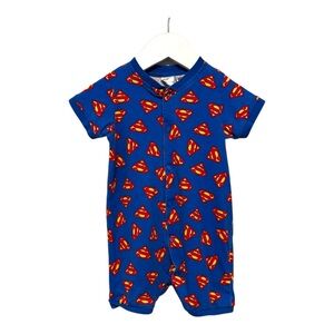 ⭐️ 5/$30 H&M Kids DC Superman Romper size 4-6 Months